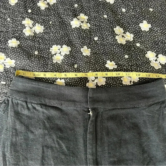 Abercrombie and Fitch Pants size small - Picture 7 of 7